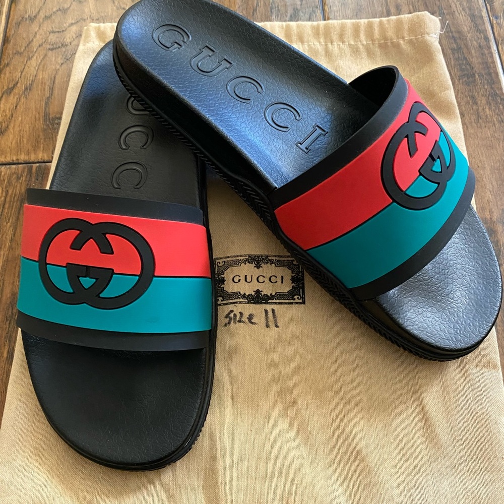 GUCCI BLACK RED AND GREEN RUBBER SLIDES SIZE 11